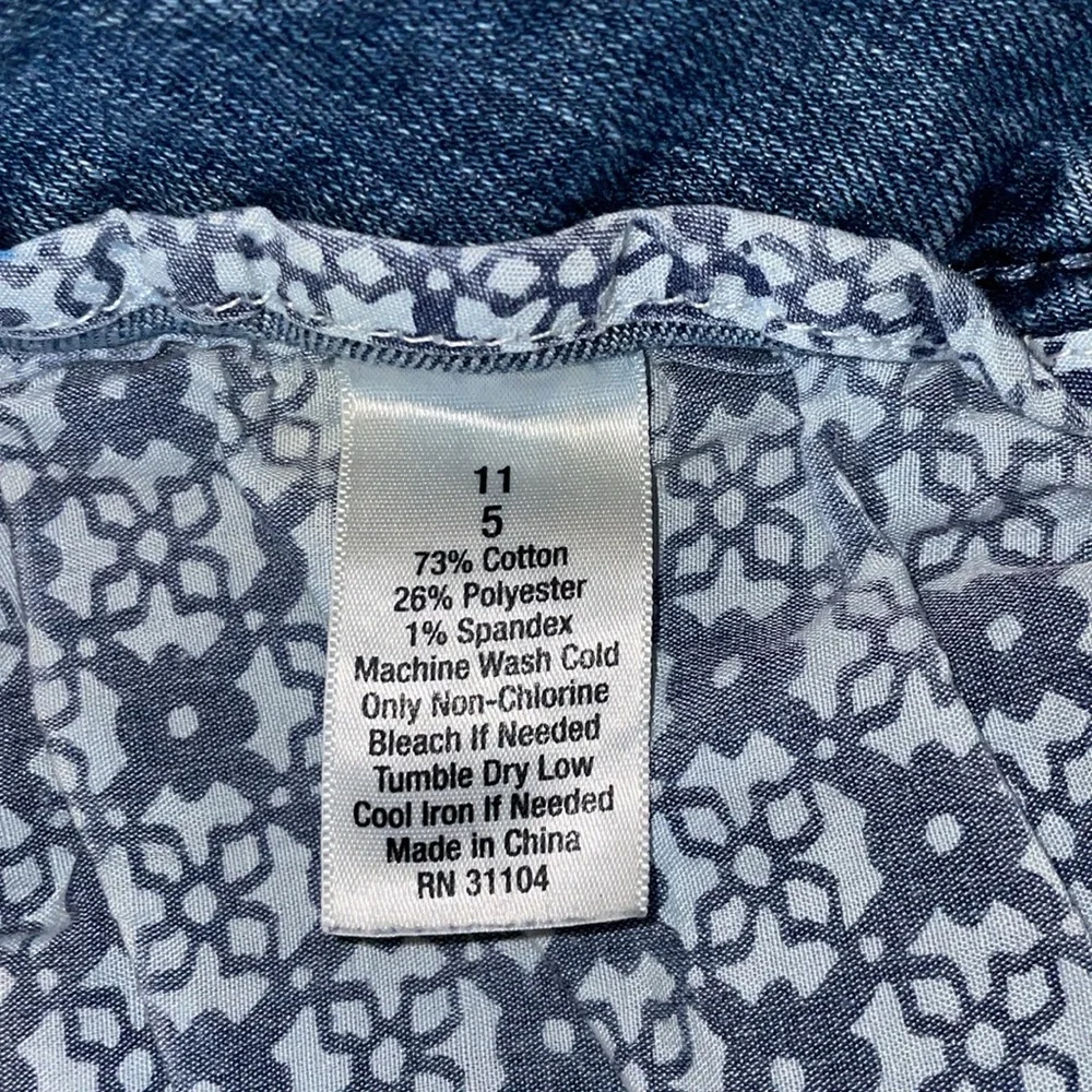 Women's Ted Camel Blue Denim Shorts.  Size 11 - Picture 4 of 4